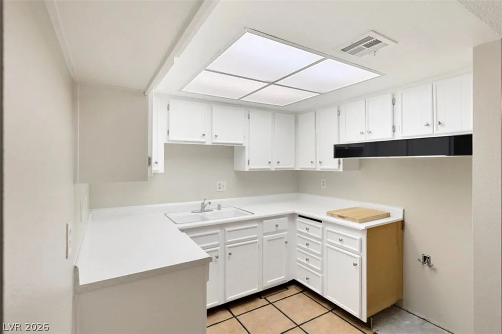 474 Las Casitas, Las Vegas, NV 89121