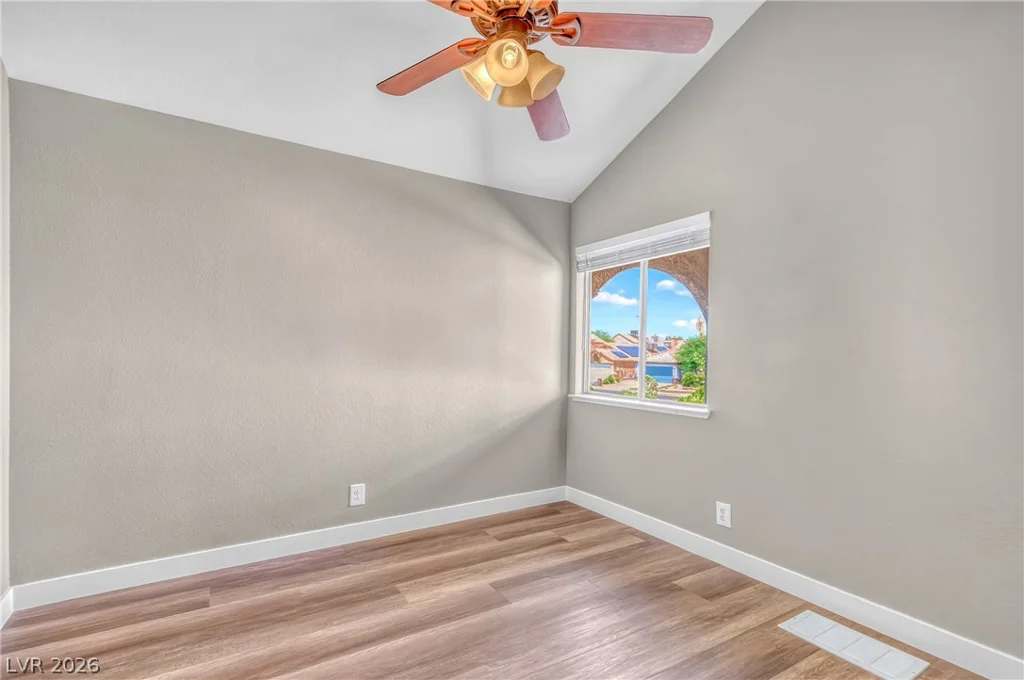 490 Searchlight, Las Vegas, NV 89110