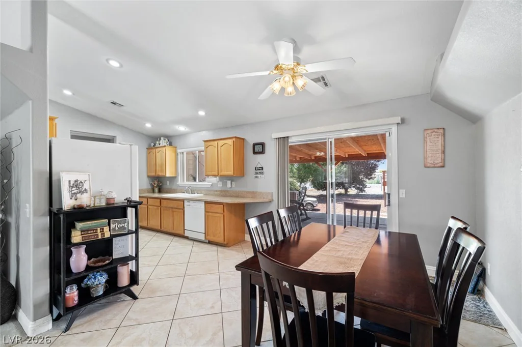1671 Blackhorn, Pahrump, NV 89048