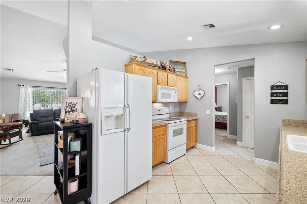 1671 Blackhorn, Pahrump, NV 89048