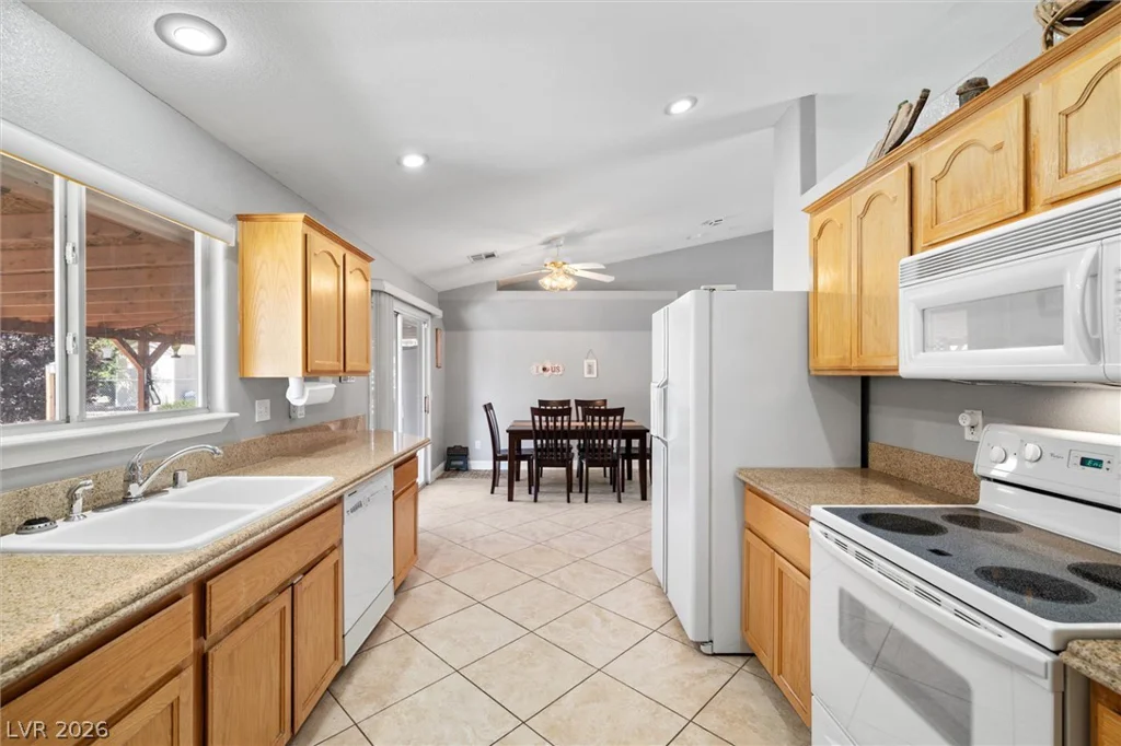 1671 Blackhorn, Pahrump, NV 89048