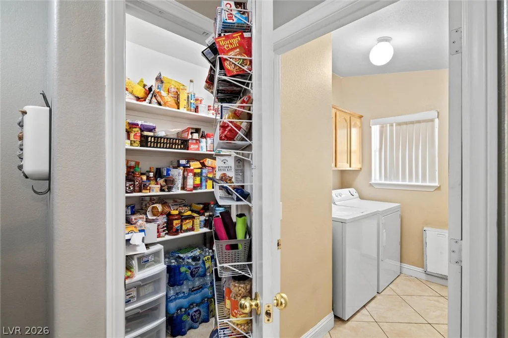 1671 Blackhorn, Pahrump, NV 89048