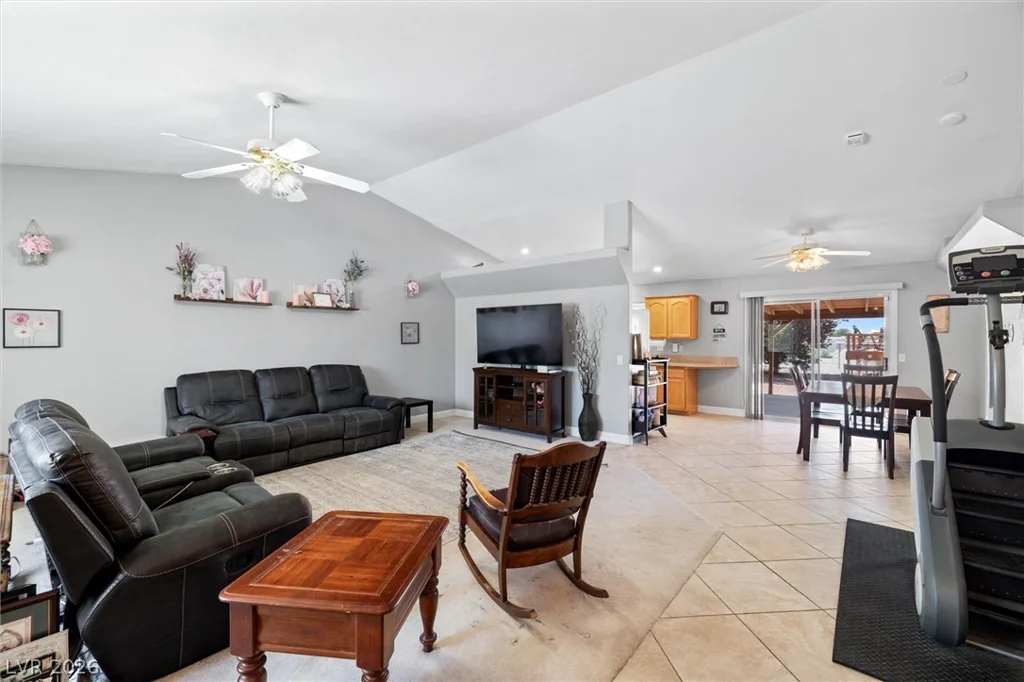 1671 Blackhorn, Pahrump, NV 89048