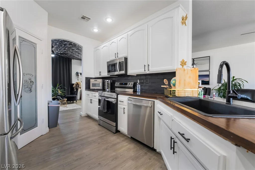 111 Ironton, Pahrump, NV 89048