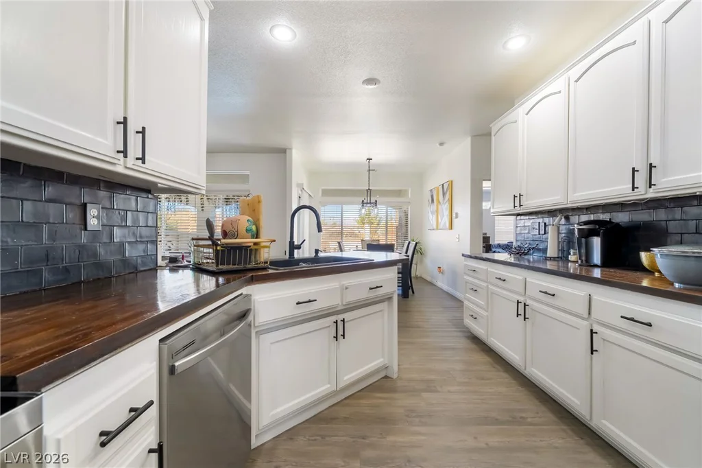 111 Ironton, Pahrump, NV 89048
