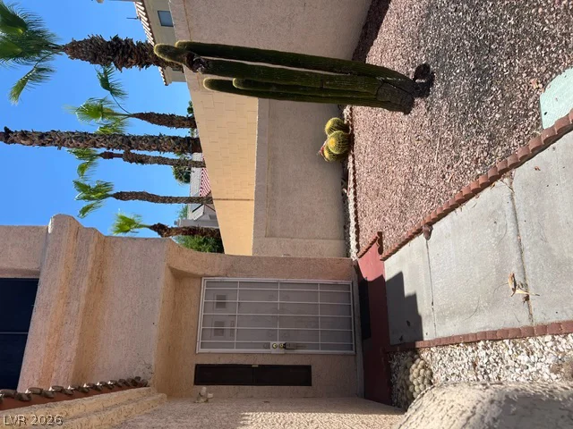 2093 Club Crest, Henderson, NV 89014