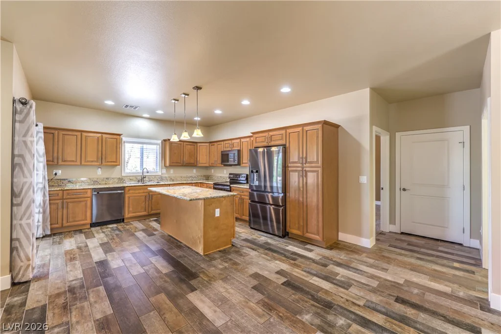 171 MONDALE, Pahrump, NV 89048