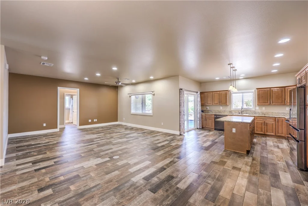 171 MONDALE, Pahrump, NV 89048