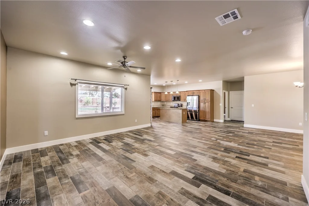 171 MONDALE, Pahrump, NV 89048