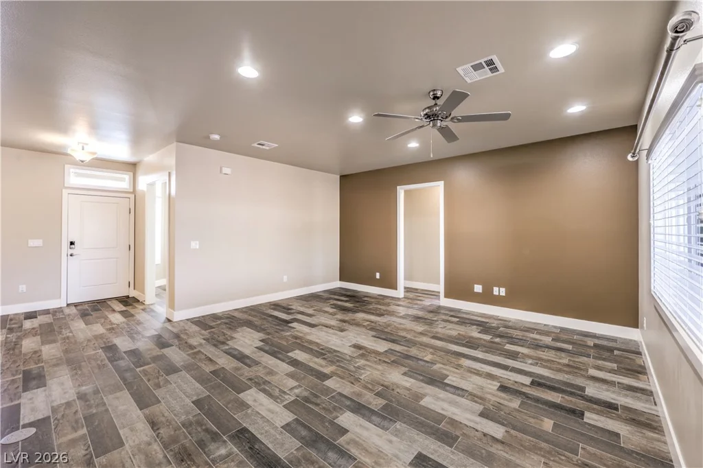 171 MONDALE, Pahrump, NV 89048