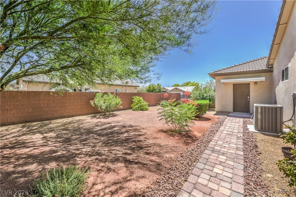 171 MONDALE, Pahrump, NV 89048