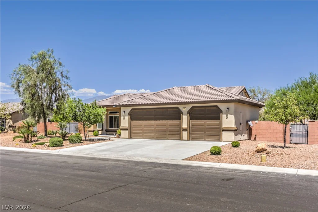 171 MONDALE, Pahrump, NV 89048