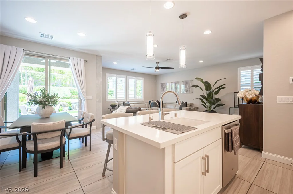 12525 Starry Heaven, Las Vegas, NV 89138