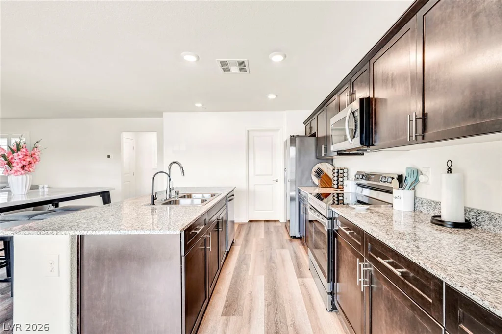 6836 Sunflower Fields, North Las Vegas, NV 89086