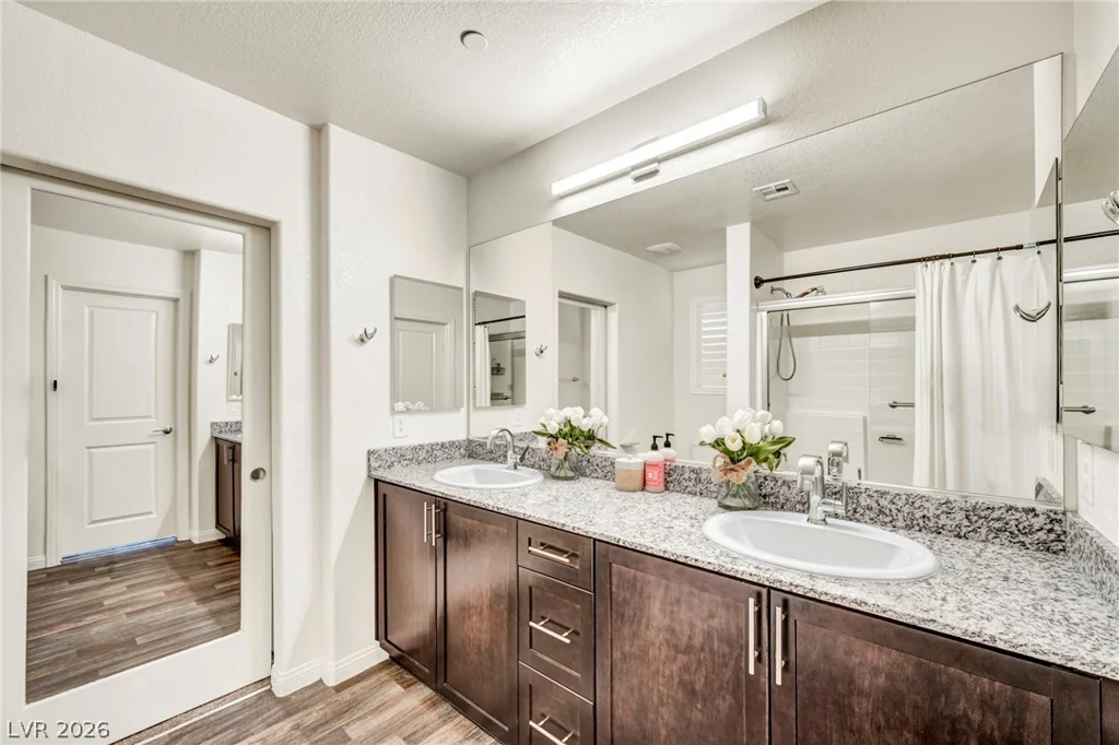 6836 Sunflower Fields, North Las Vegas, NV 89086