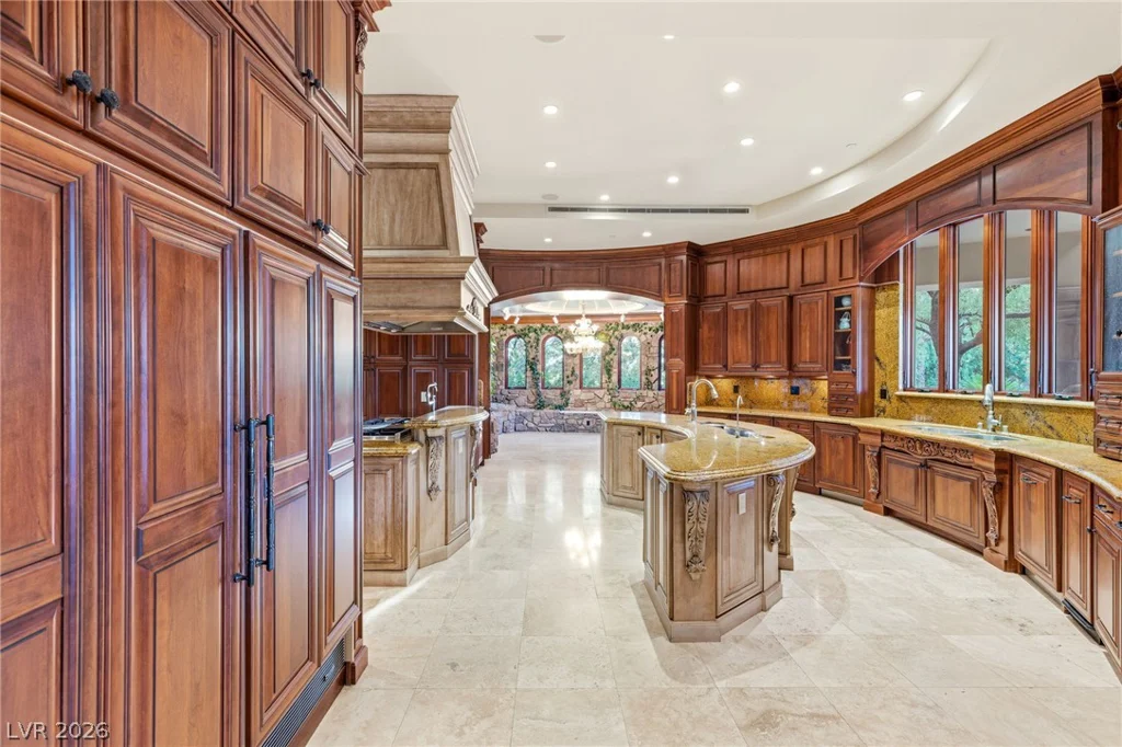 18 Olympia Hills, Las Vegas, NV 89141
