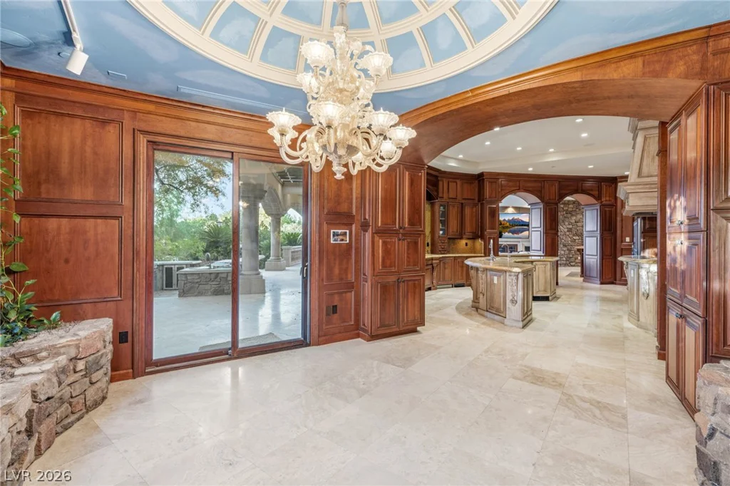 18 Olympia Hills, Las Vegas, NV 89141