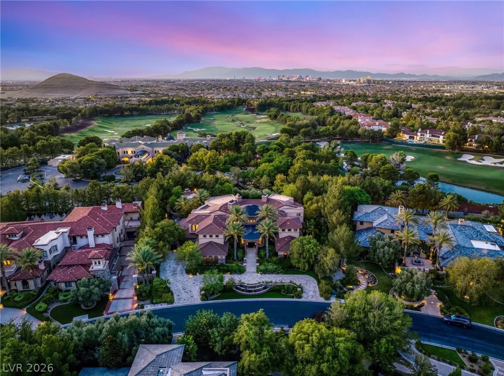 18 Olympia Hills, Las Vegas, NV 89141