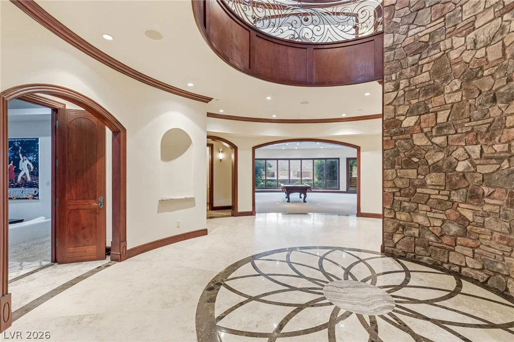 18 Olympia Hills, Las Vegas, NV 89141