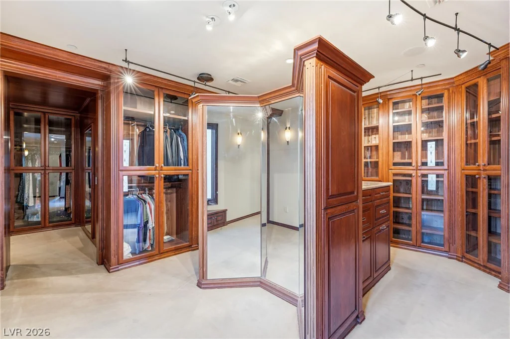 18 Olympia Hills, Las Vegas, NV 89141