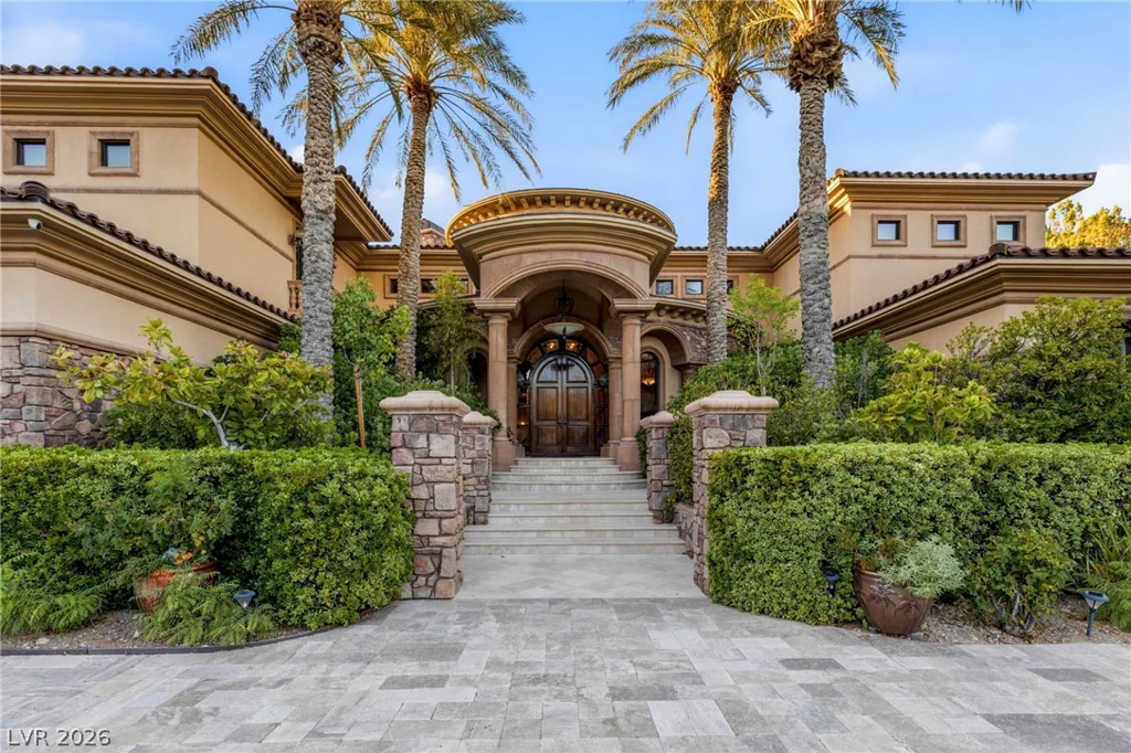 18 Olympia Hills, Las Vegas, NV 89141