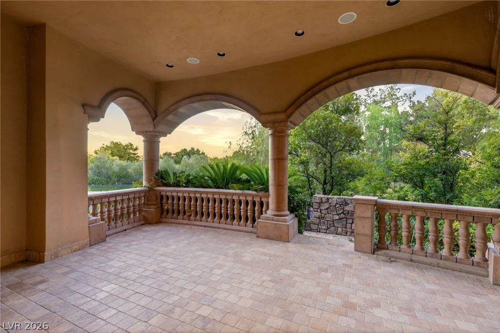 18 Olympia Hills, Las Vegas, NV 89141