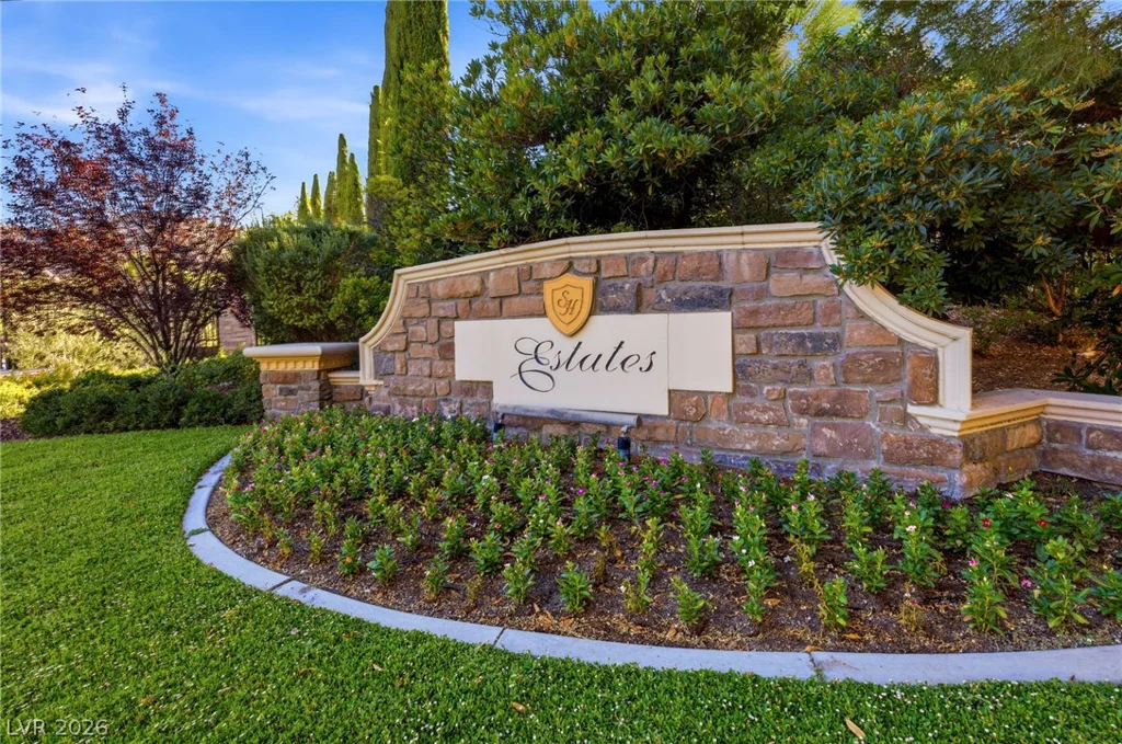 18 Olympia Hills, Las Vegas, NV 89141