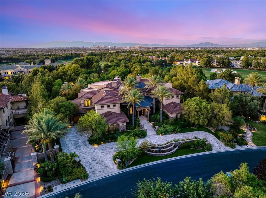 18 Olympia Hills, Las Vegas, NV 89141