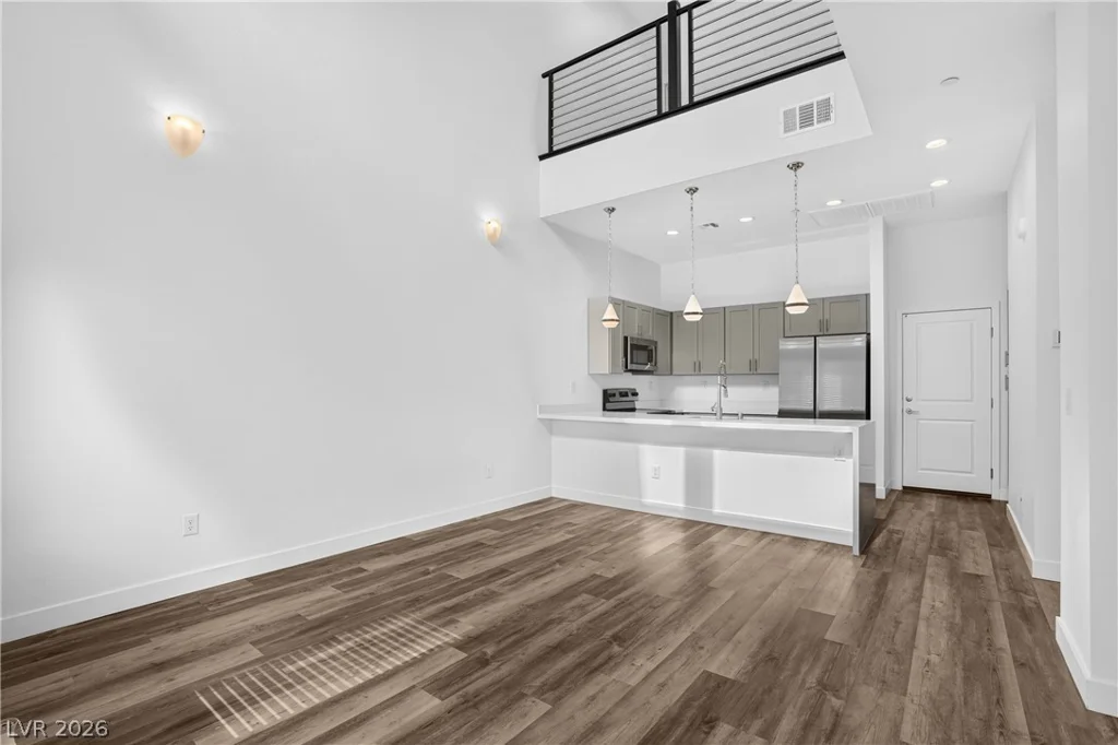 1118 Prospering Creek, Las Vegas, NV 89135