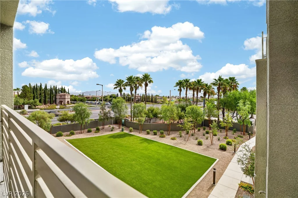 1118 Prospering Creek, Las Vegas, NV 89135