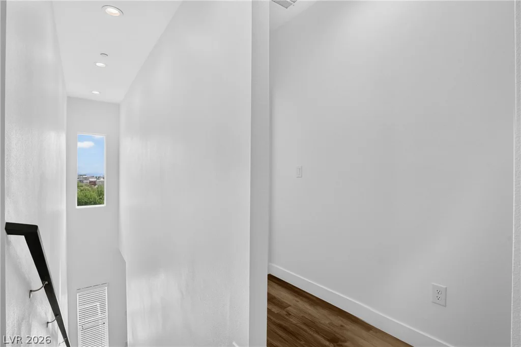 1118 Prospering Creek, Las Vegas, NV 89135
