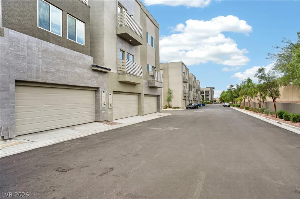 1118 Prospering Creek, Las Vegas, NV 89135