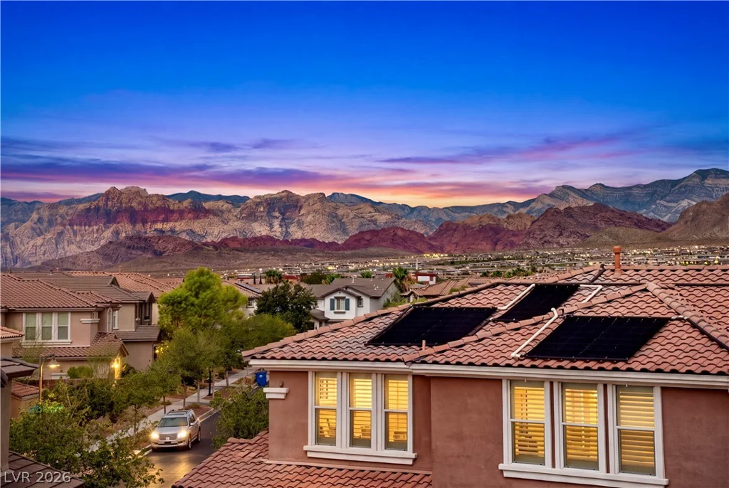 1118 Prospering Creek, Las Vegas, NV 89135