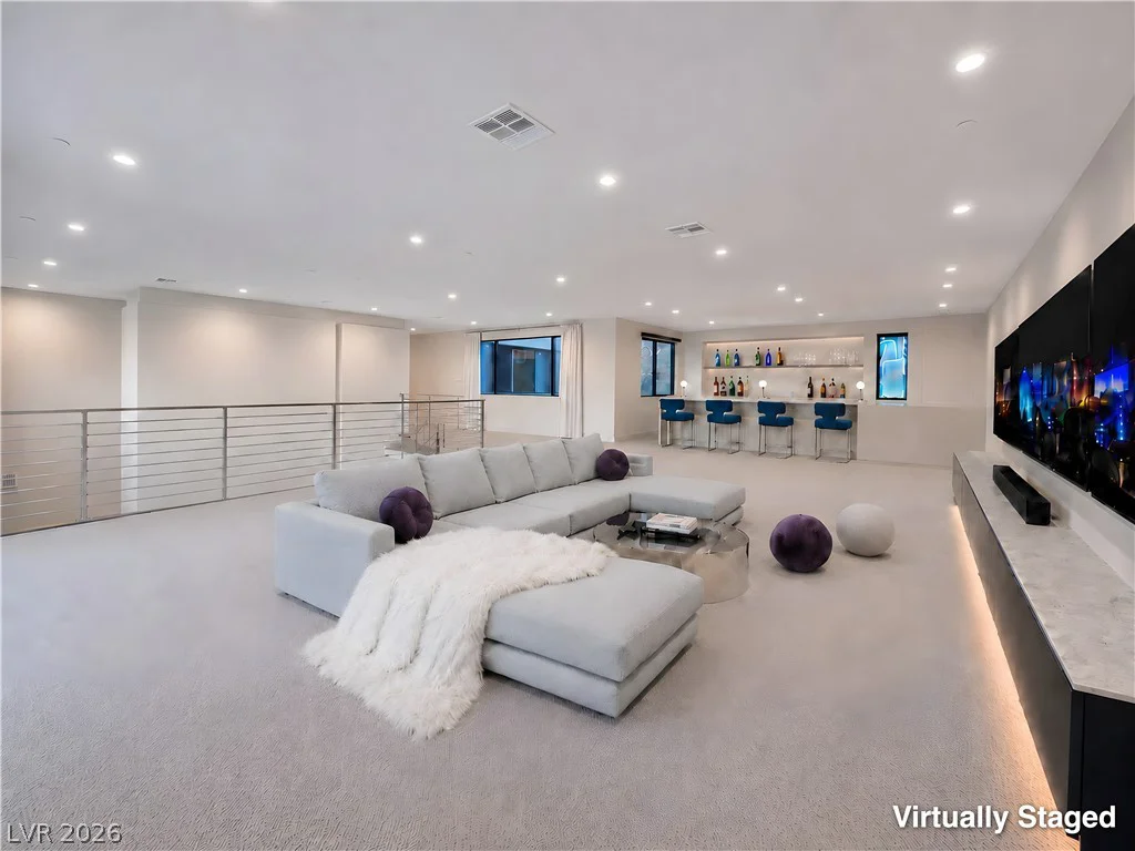 25 Falling Ridge, Henderson, NV 89011