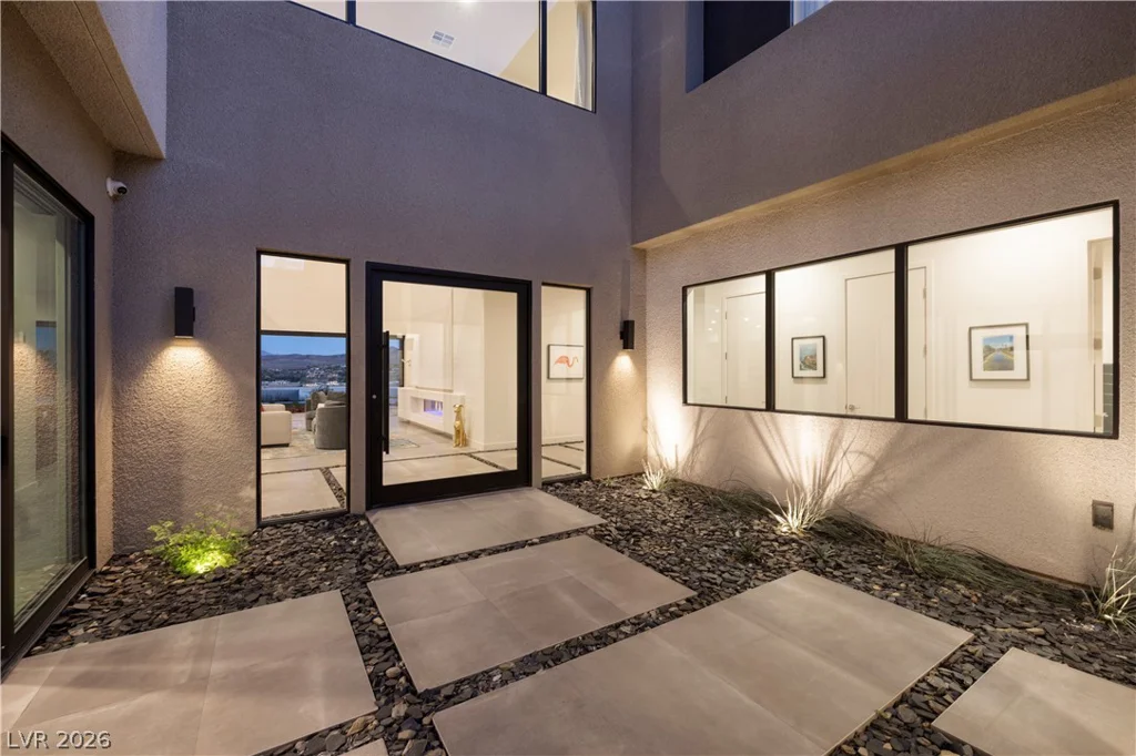 25 Falling Ridge, Henderson, NV 89011