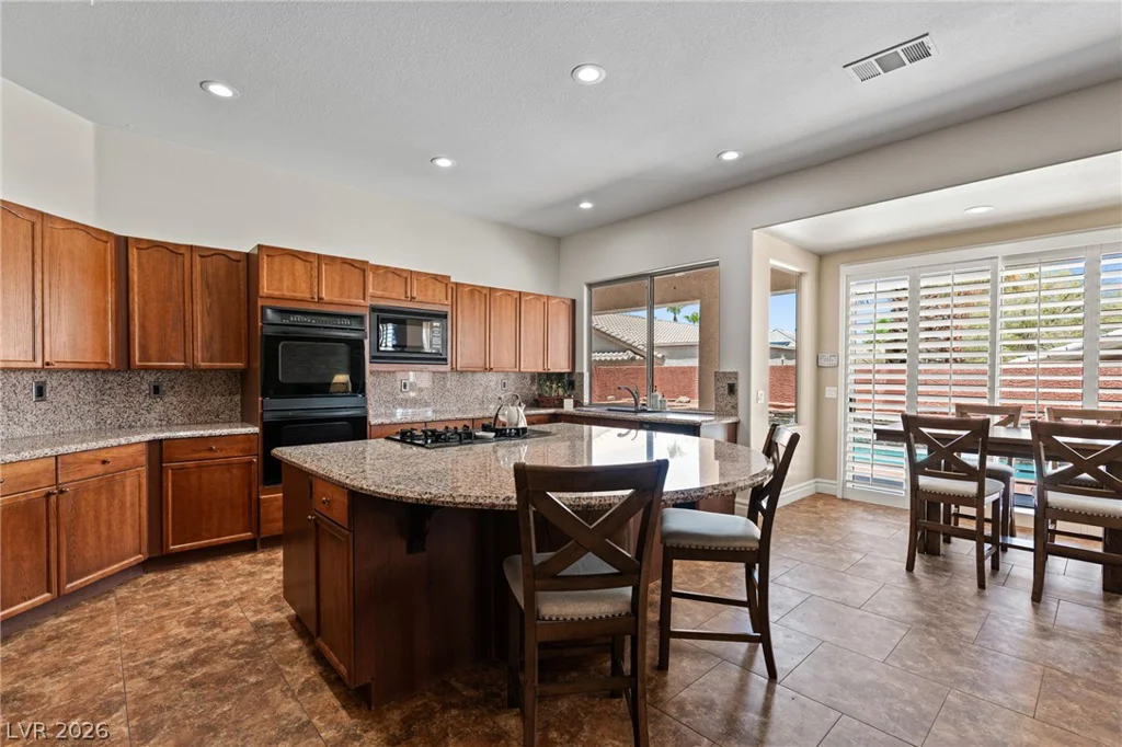 212 Cliff Valley, Las Vegas, NV 89148