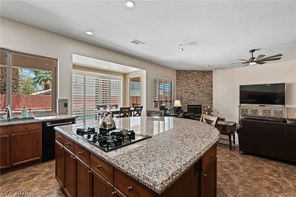 212 Cliff Valley, Las Vegas, NV 89148