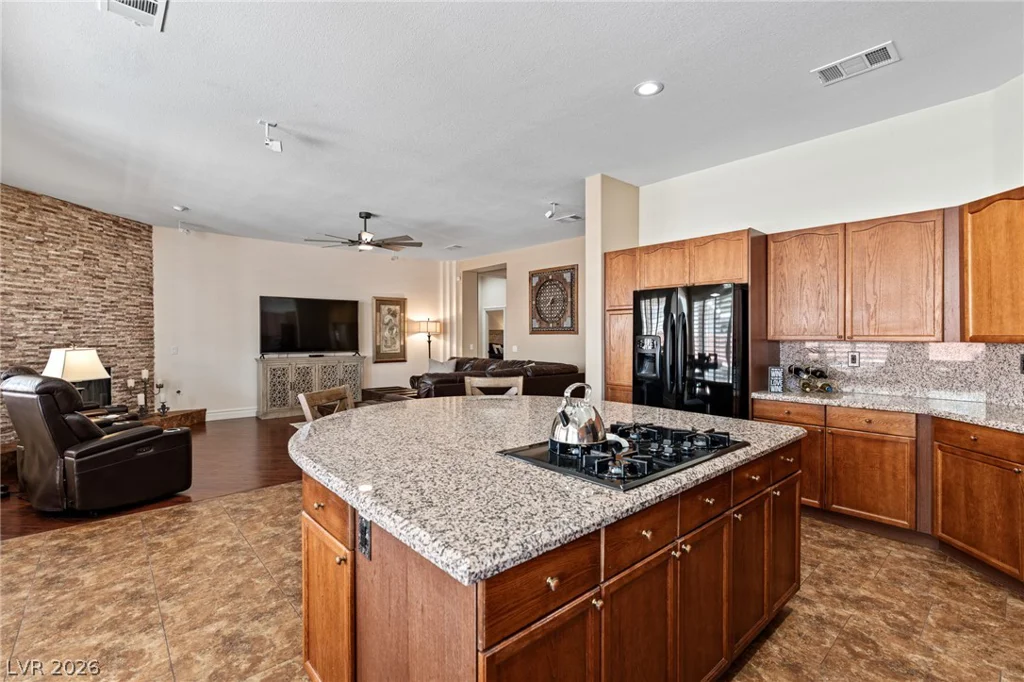 212 Cliff Valley, Las Vegas, NV 89148