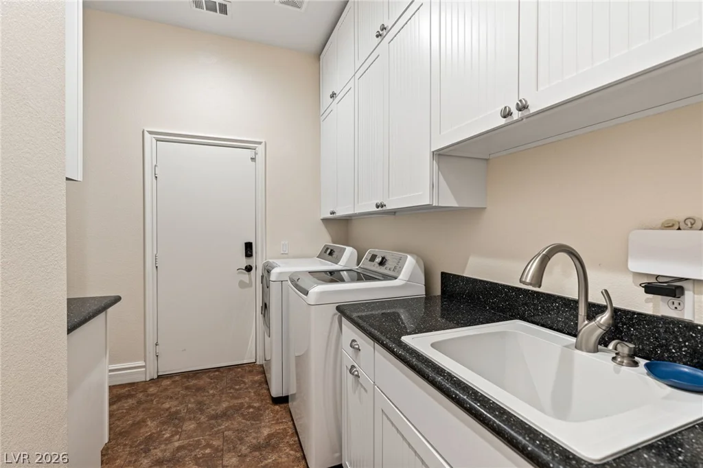 212 Cliff Valley, Las Vegas, NV 89148