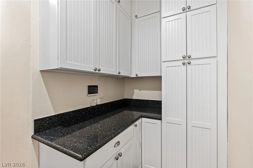 212 Cliff Valley, Las Vegas, NV 89148