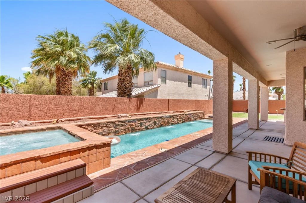212 Cliff Valley, Las Vegas, NV 89148