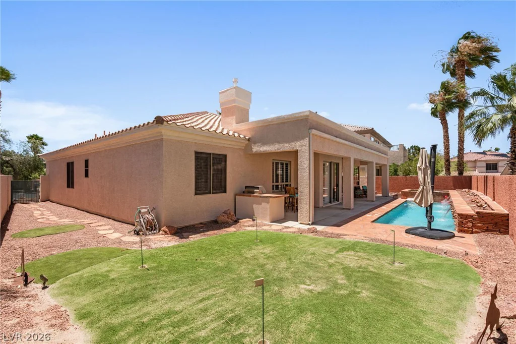 212 Cliff Valley, Las Vegas, NV 89148