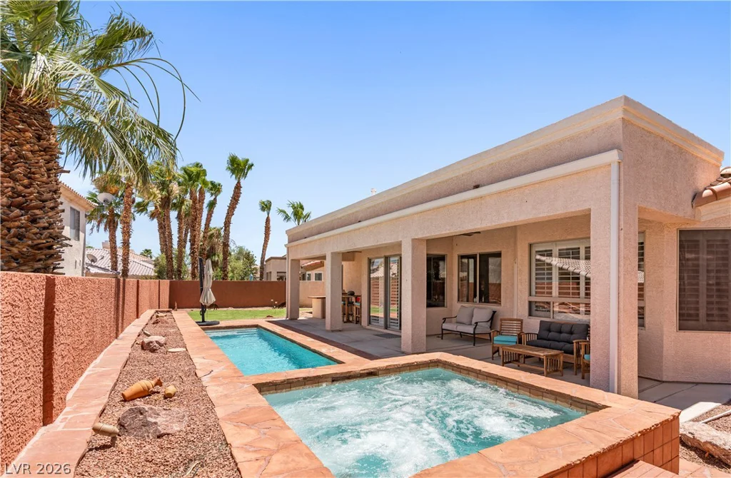 212 Cliff Valley, Las Vegas, NV 89148