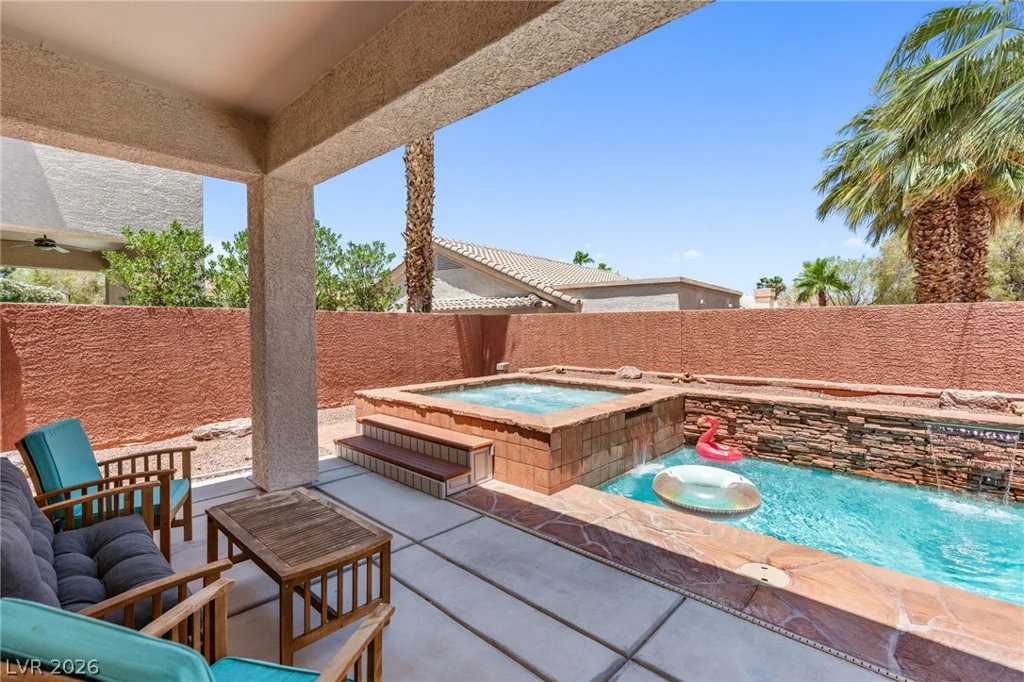 212 Cliff Valley, Las Vegas, NV 89148