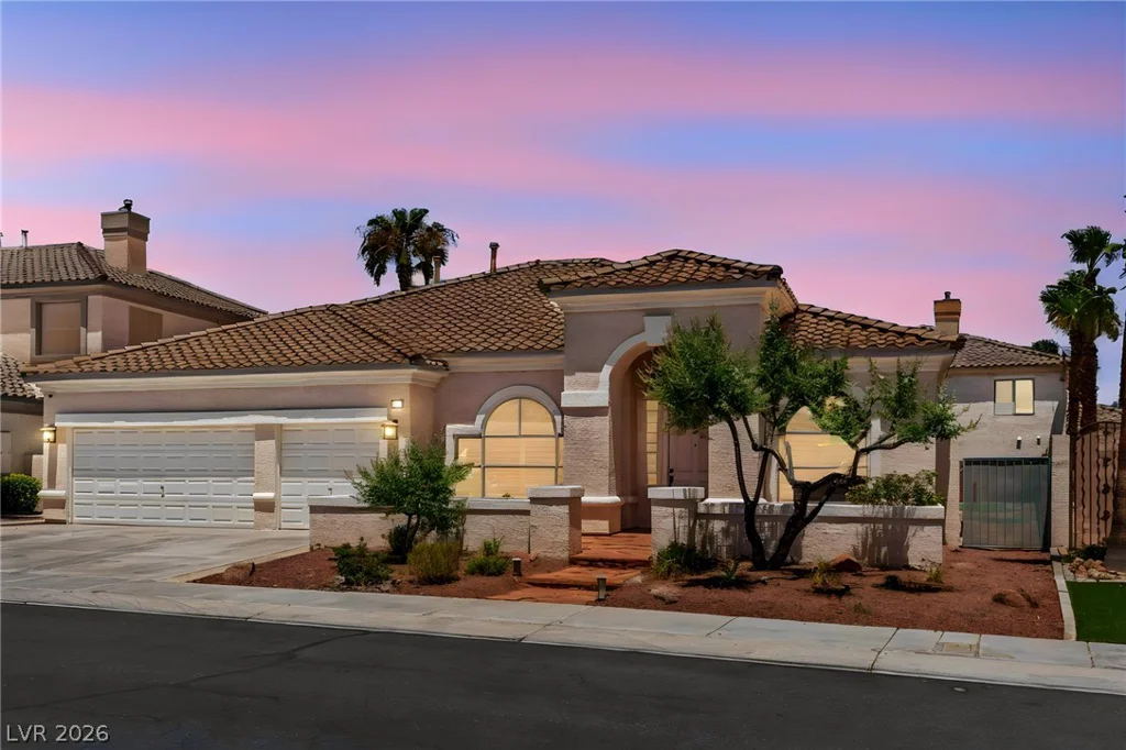 212 Cliff Valley, Las Vegas, NV 89148