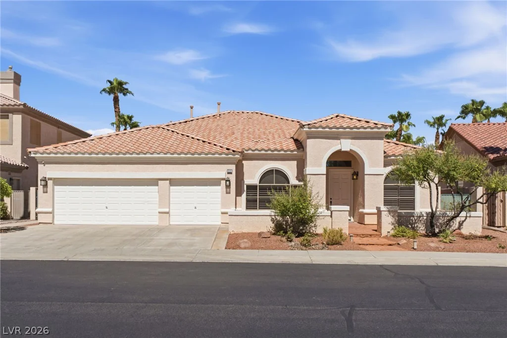212 Cliff Valley, Las Vegas, NV 89148