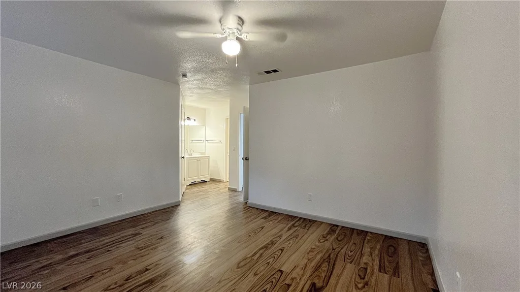 6750 Del Rey, Las Vegas, NV 89146