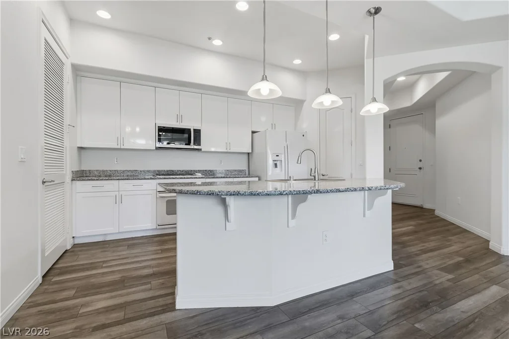 44 Serene, Las Vegas, NV 89123