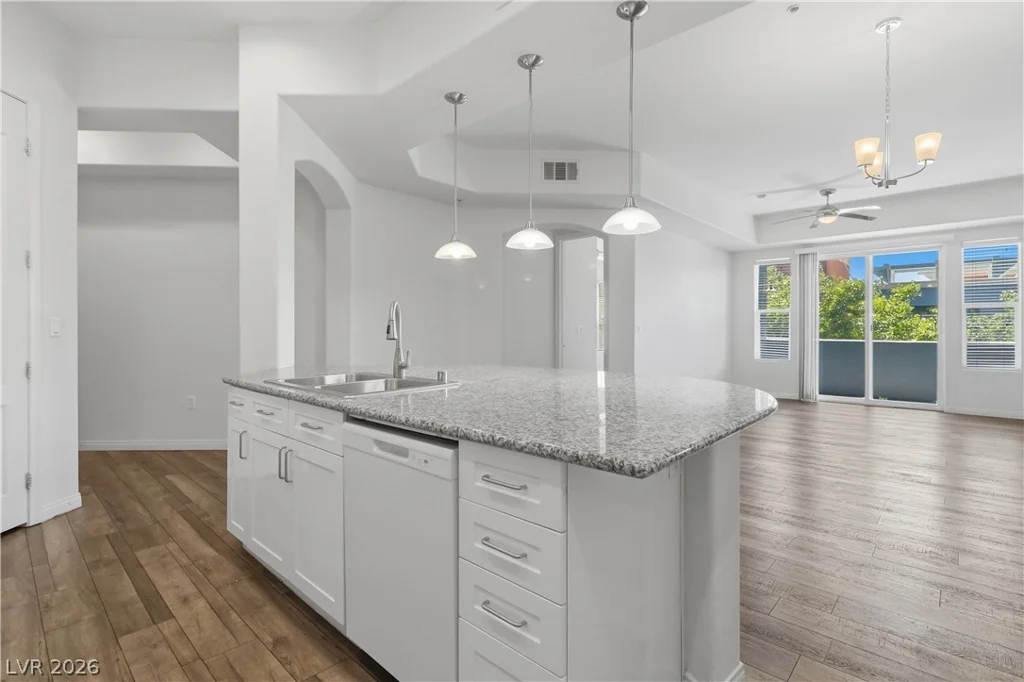 44 Serene, Las Vegas, NV 89123