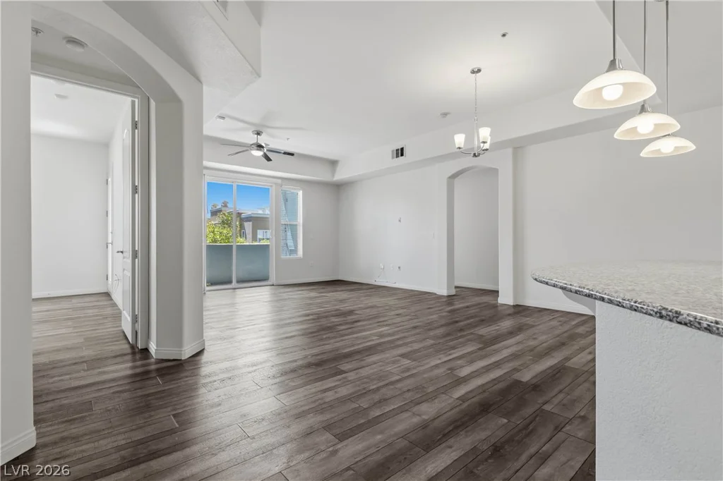 44 Serene, Las Vegas, NV 89123